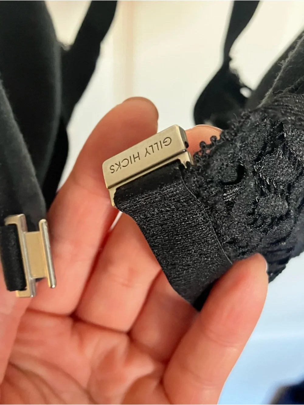 Gilly Hicks Black Lace Wireless Bralette with Racerback Detail - Picture 4 of 6
